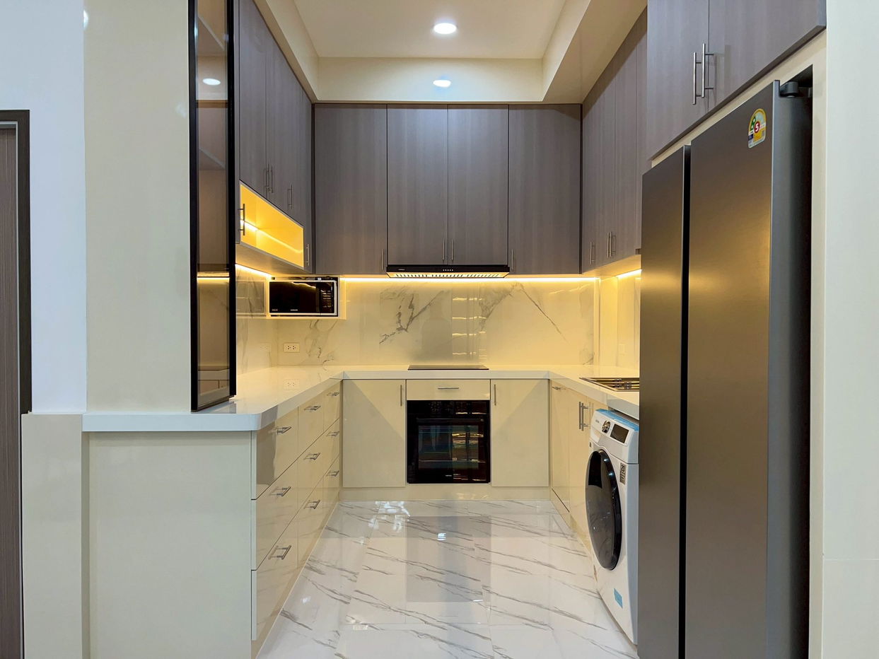 picture Luxury Pool Villa for Sale in Huai Yai - 11/17