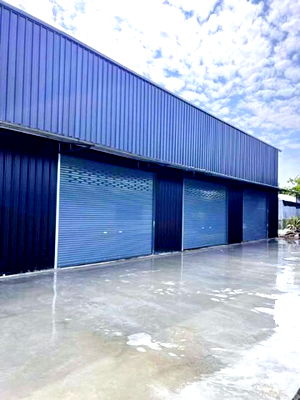 เช่าโรงงาน เขตลาดกระบัง : ติดถนนใหญ่ สารีบุตร-ทับยาว พระจอมเกล้าลาดกระบัง 5.15กม. หัวตะเข้ รร.ประสานสามัคคี 300ม. ให้เช่าโกดังใหม่ 120ตร.ม. 30ตร.วา.