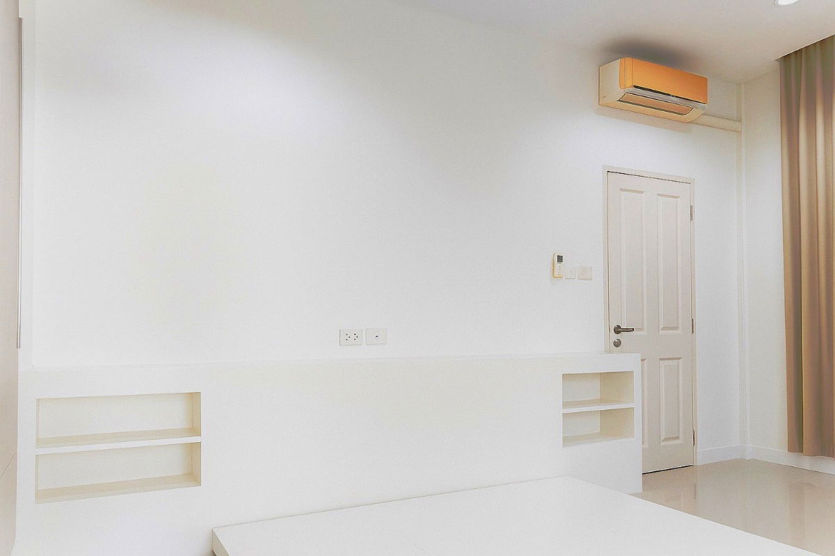 รูป ขายด่วน บ้านเดี่ยวพร้อมเข้าอยู่บนที่ดินแปลงใหญ่ ขาดทุน 17.5 ล้าน เหลือ 13.9 ล้าน - รูปที่ 41/47