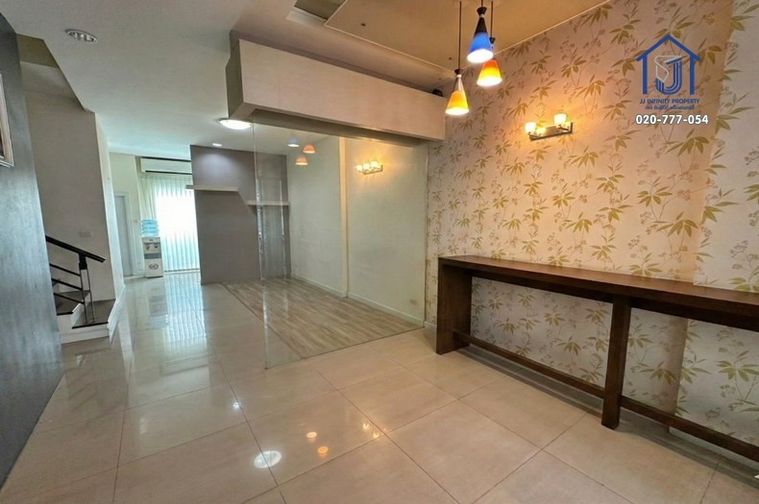 ขายโฮมออฟฟิศ 6 ห้องนอน 360 ตร.ม. 24.4 ตร.ว. เขตบึงกุ่ม