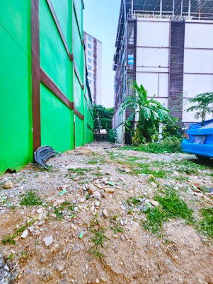 picture MRT Rajabhat 100m, BTS Wat Phra Sri 200m. Adjacent to 3 train lines, suitable for Airbnb with 40 rooms, ready for renovation. Apartment for rent - 3/8