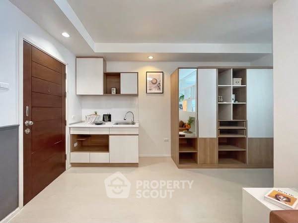 picture 1-BR Condo at The Log 3 in Bang Chak (ID 2356130) - 3/10