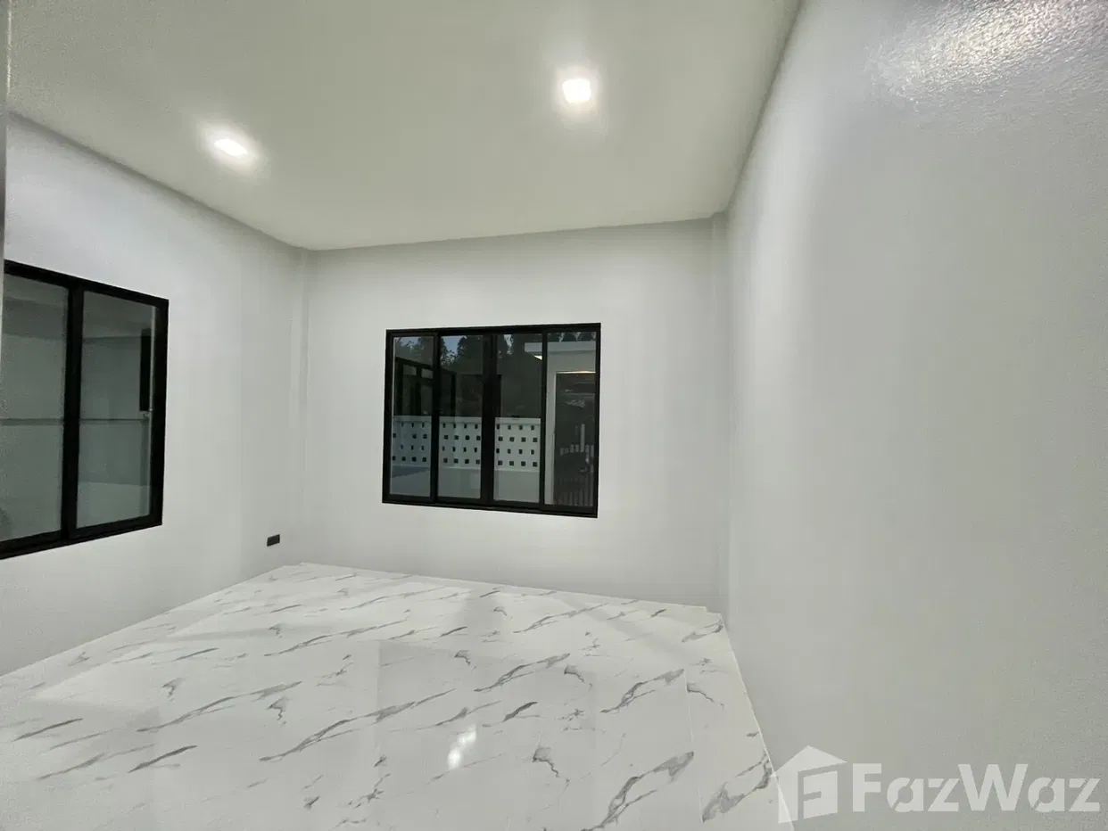 picture Renovated Corner Single-Storey Semi-Detached House | Kathu 5913549 - 11/17