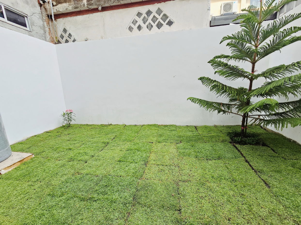 รูป 3-Storey Townhouse 3 Bedrooms for Sale in South Pattaya - รูปที่ 3/21