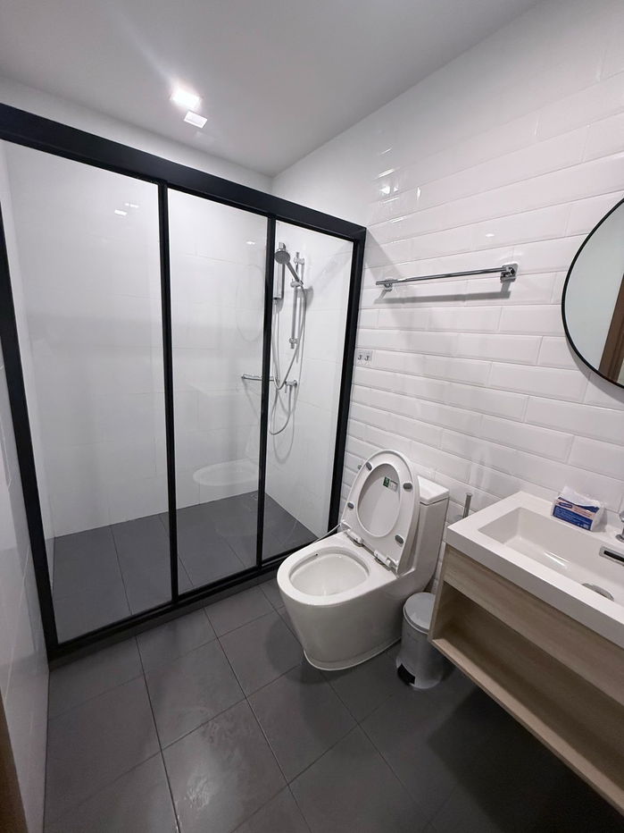 picture Pet friendly! Condo for rent: Metris Pattanakarn - Ekkamai**2 bedrooms Fully furnished.** Line ID: @ppagent - 8/12