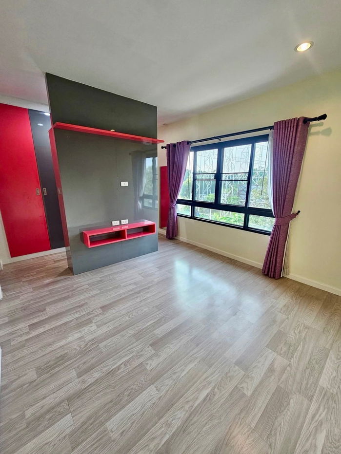 รูป ขายด่วน ราคาดีมาก ทาวน์โฮม 3 ชั้น รีโนเวทใหม่ PATIO ศรีนครินทร์–พระราม 9 ทำเลกรุงเทพกรีฑา - รูปที่ 16/25