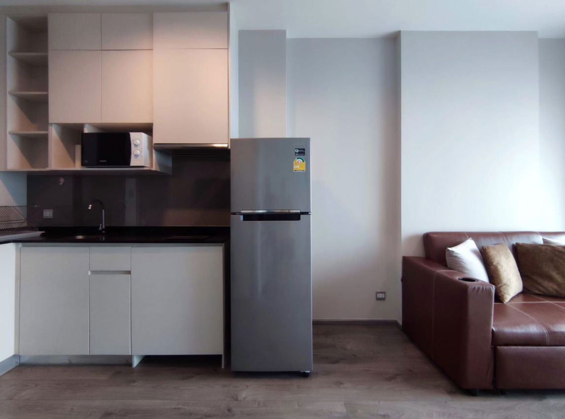 picture ROOM FOR RENT WHIZDOM AVENUE RATCHADA-LADPRAO CONDO, right by Ladprao MRT, Ladprao Rd, 25th Fl. Studio room 35 sqm. 18,000 B/ Month - 14/19