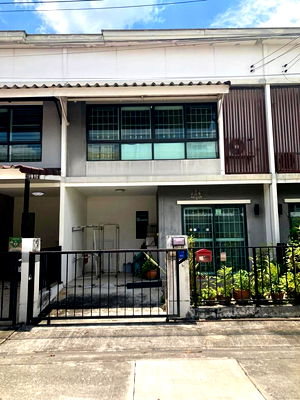 Townhouses for sale : Townhouse, Baan Pruksa 83 Borommaratchachonnani-Sai 5, Sam Phran District, Nakhon Pathom Province (Located behind Central Salaya)