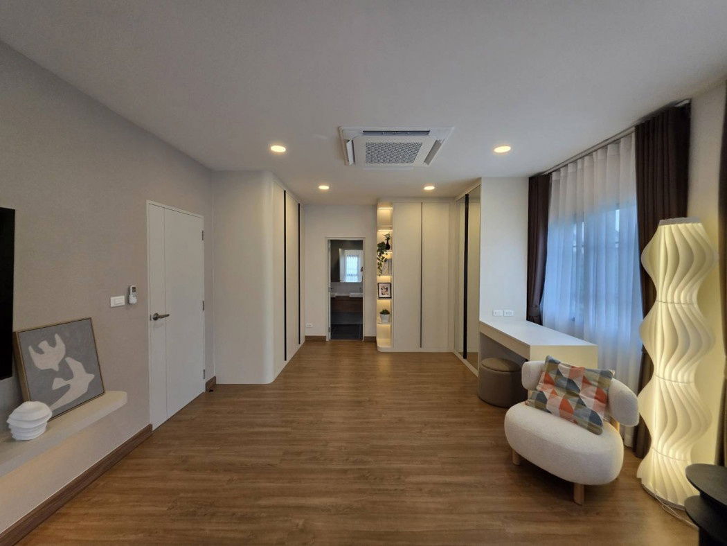 รูป ให้ เช่าบ้านเดี่ยวหรู หมู่บ้าน Centro Bangna : เซนโทร บางนา 4 นอน 5 น้ำ 68 ตรว. - รูปที่ 8/12