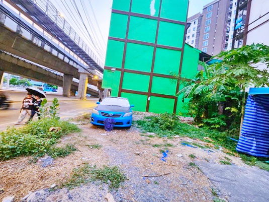 picture MRT Rajabhat 100m, BTS Wat Phra Sri 200m. Adjacent to 3 train lines, suitable for Airbnb with 40 rooms, ready for renovation. Apartment for rent - 5/8