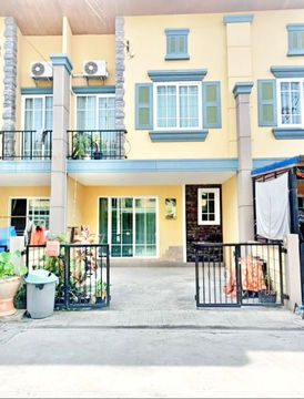 ให้เช่าบ้าน โกลเด้นทาวน์ติวานนท์-แจ้งวัฒนะ (Golden Town Tiwanon-Chaengwattana) อยู่ถ.เลียบคลองประปา ต.บ้านใหม่ อ.เมืองปทุมธานี