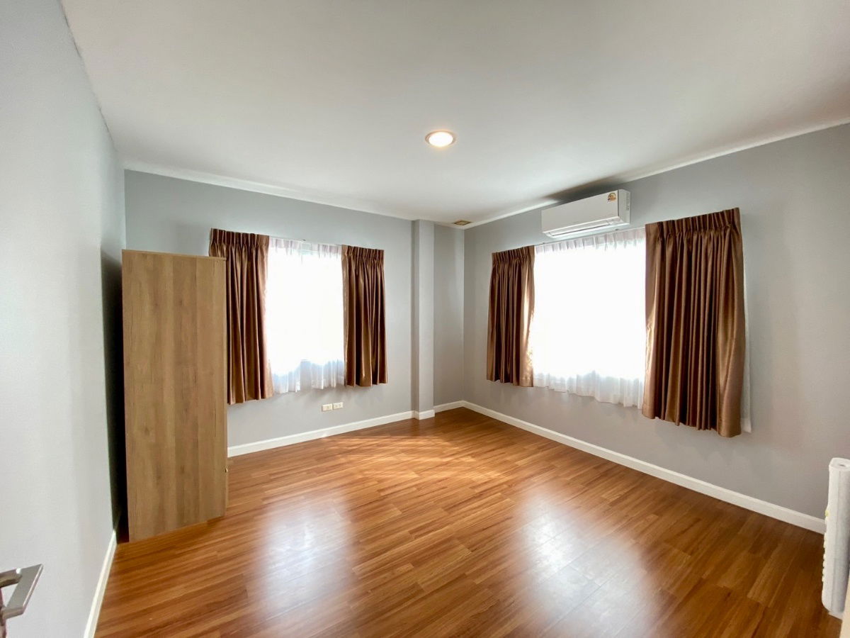 รูป ให้เช่า บ้านเดี่ยวมัณฑนา กรุงเทพกรีฑา 7 | พื้นที่ 67 ตร.วา | ฟังก์ชันครบ ทำเลดี เข้า–ออกสะดวก - รูปที่ 19/26