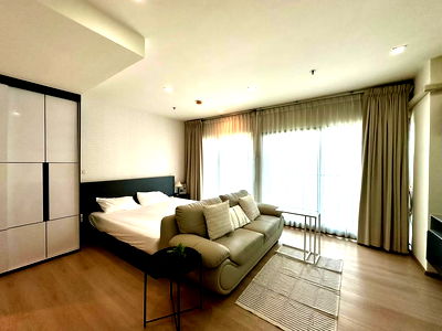 คอนโดให้เช่า : เช่าคอนโด Noble Remix/โนเบิล รีมิกซ์ (E6812006)  ID Line : @condo101