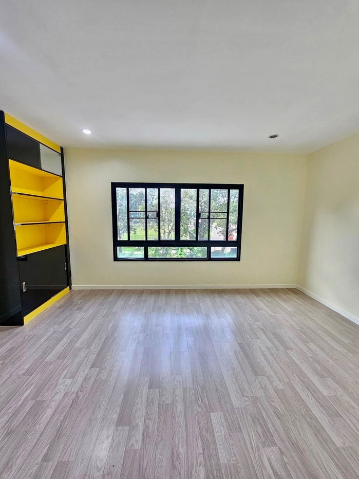 รูป ขายด่วน ราคาดีมาก ทาวน์โฮม 3 ชั้น รีโนเวทใหม่ PATIO ศรีนครินทร์–พระราม 9 ทำเลกรุงเทพกรีฑา - รูปที่ 12/25