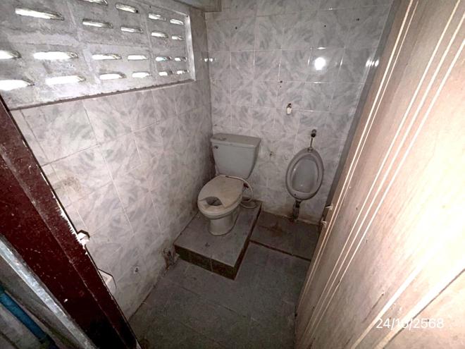 picture SHOP_HOUSE for sale  Khlong Sam Prawet Lat Krabang Bangkok - 11/44