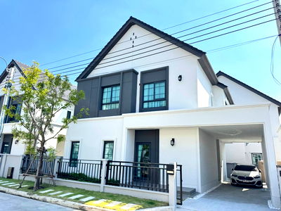 Houses for rent Samut Prakarn : 🏡 CENTRO Bangna – Luxury Detached House near Mega Bangna ✨ Move-in Ready • Beautifully Decorated • Prime Location