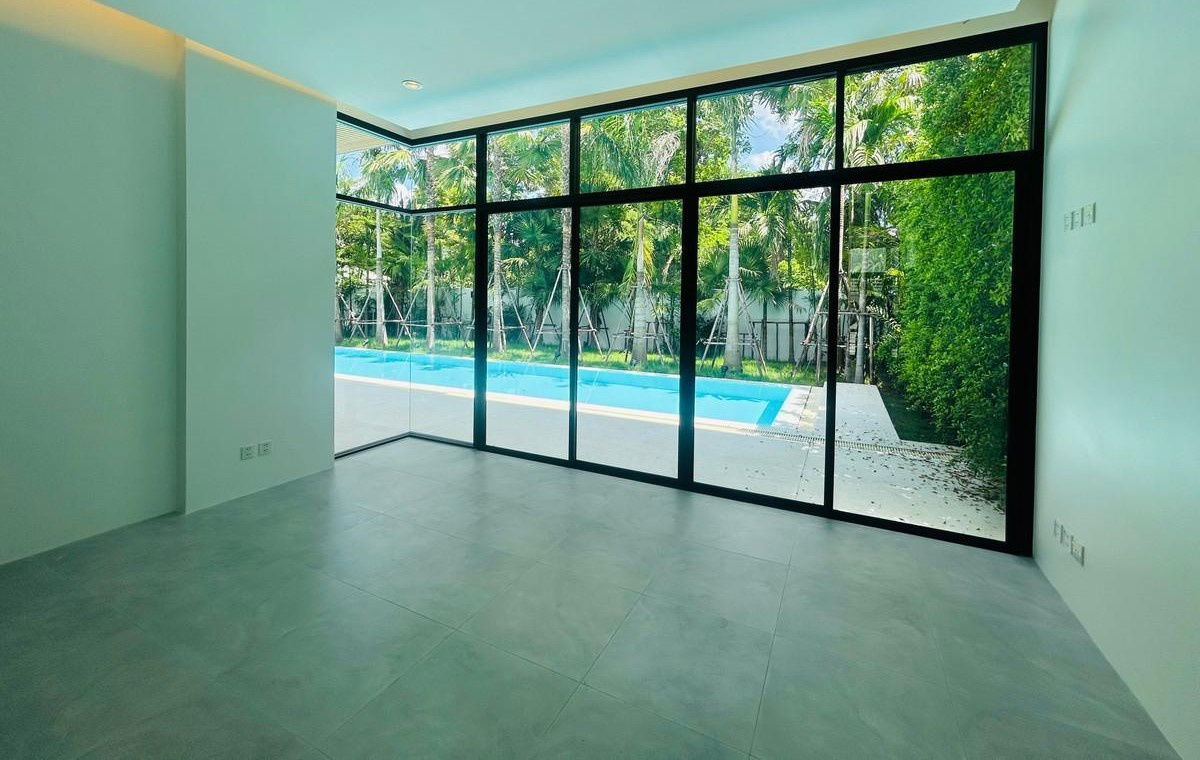 รูป 🏡 Luxury Private Pool Villa | Chaeng Wattana 🏊♂️ พูลวิลล่าหรูในโครงการส่วนตัว แถม Porsche Cayman ฟรี 🏎️ - รูปที่ 4/15