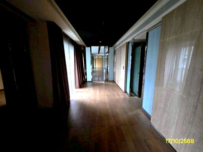 Condos for sale : CONDO 165.67 Sq.m. Huai Khwang Bangkok for 18.9M