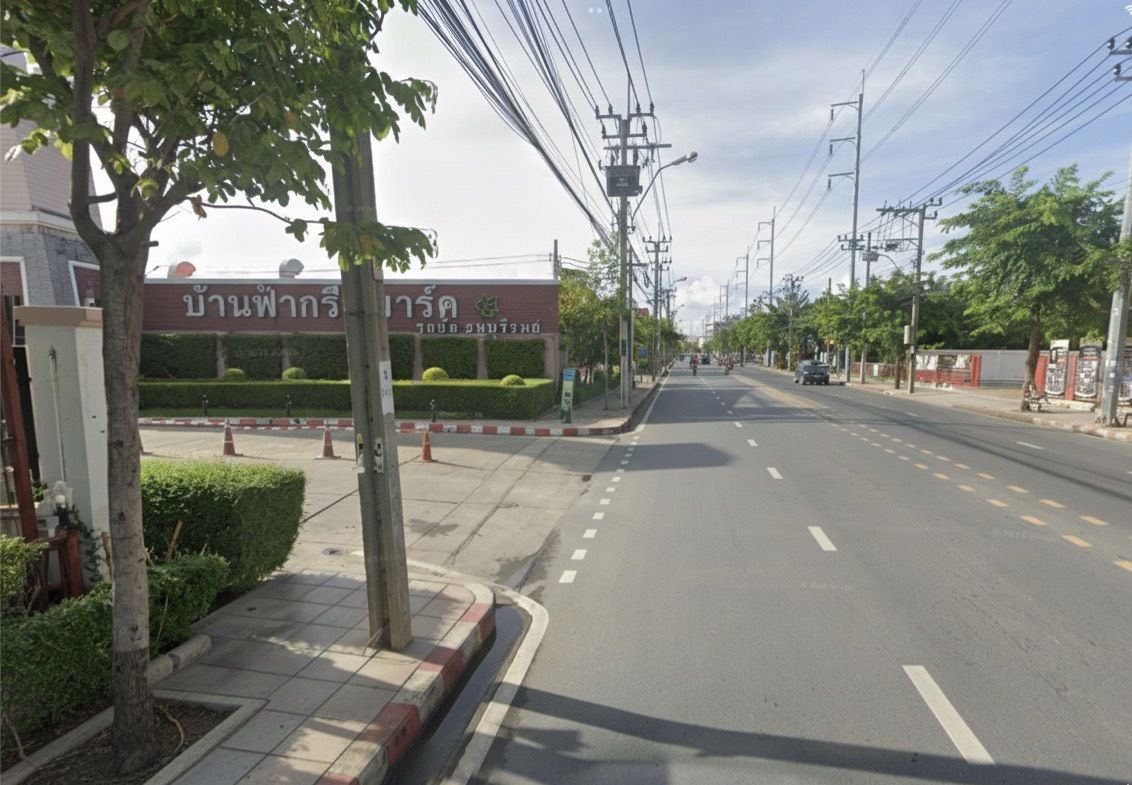 รูป ขายด่วน บ้านเดี่ยวพร้อมเข้าอยู่บนที่ดินแปลงใหญ่ ขาดทุน 17.5 ล้าน เหลือ 13.9 ล้าน - รูปที่ 43/47