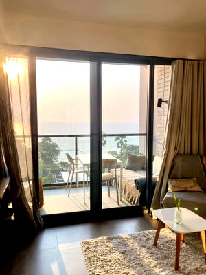 คอนโดให้เช่า : Zire Wongamat Studio Condo for rent