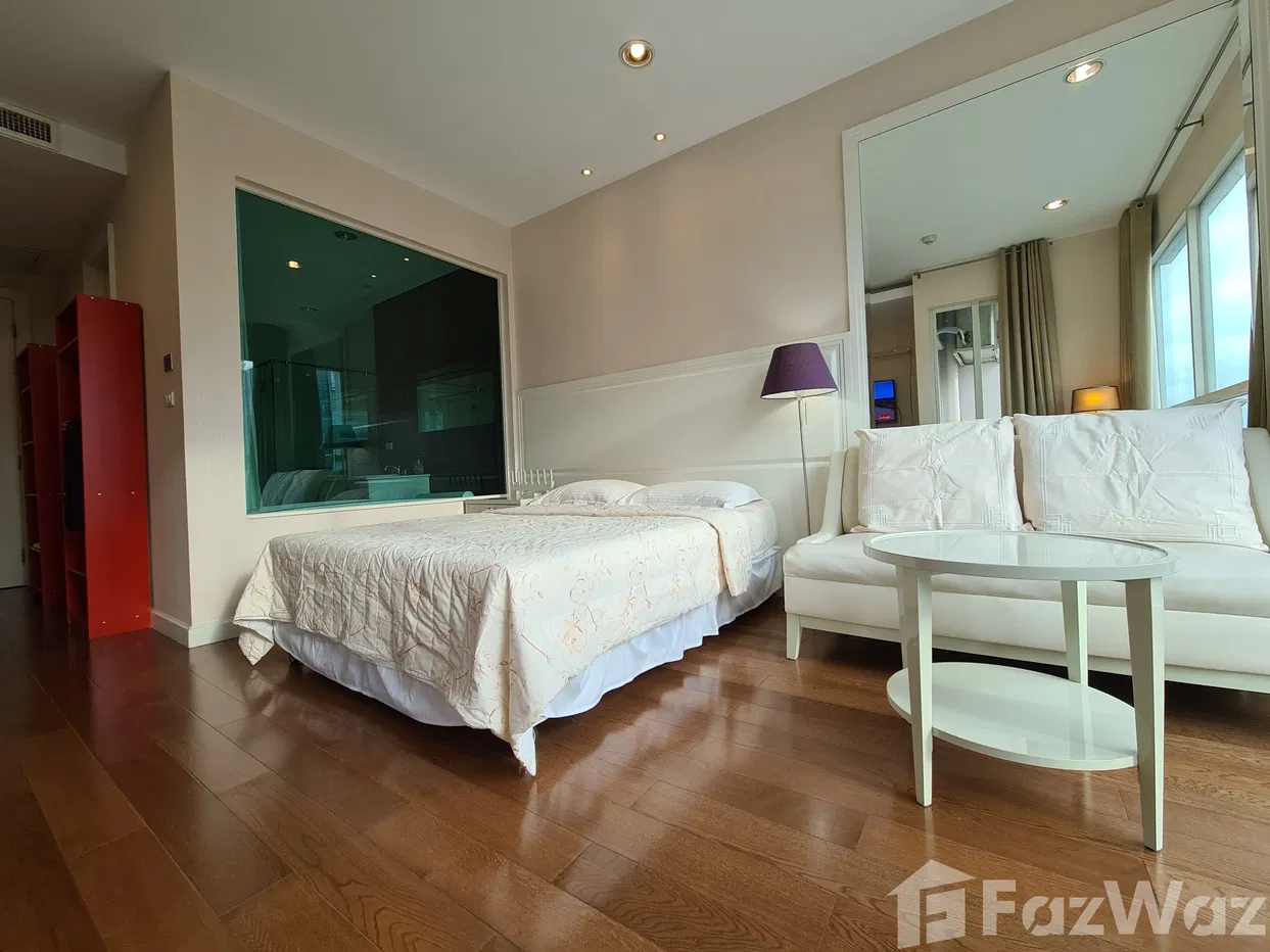 picture Staying at the Heart of the City 689126 - 8/22