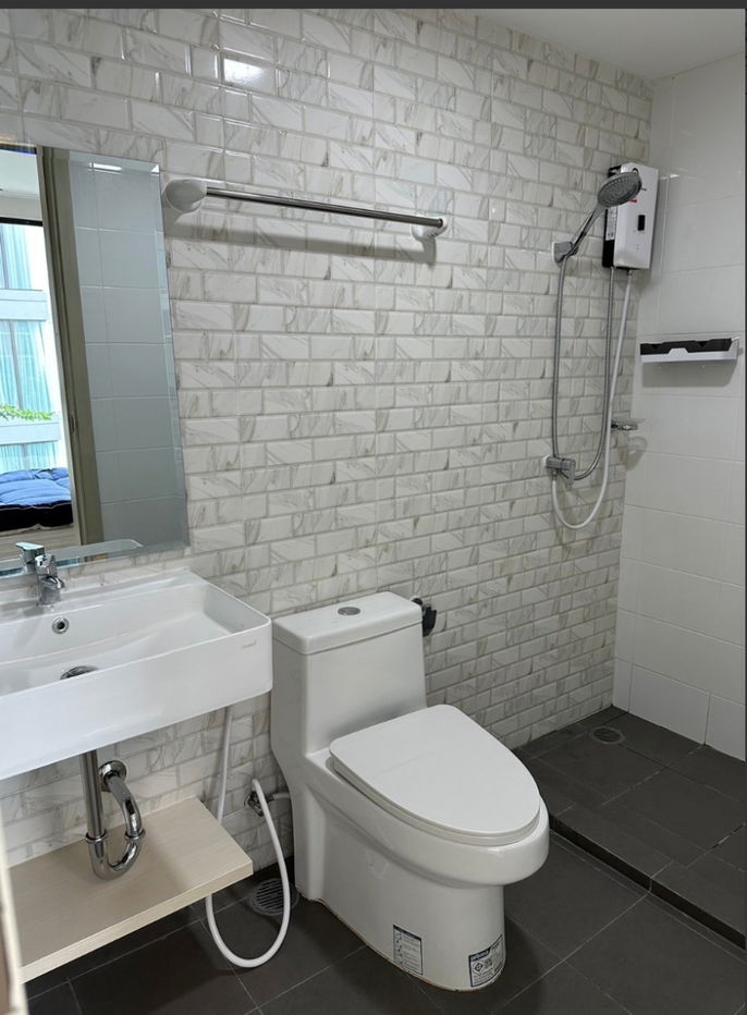 รูป ว่างพร้อมอยู่! Feel ลาดพร้าว. 1นอน 25ตร.ม. Line id: @pfagent - รูปที่ 7/9