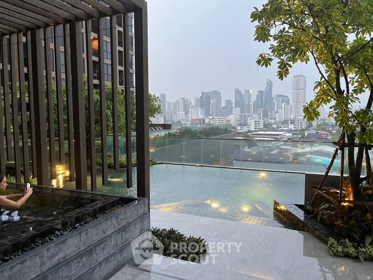 รูป คอนโด 2-ห้องนอน ที่ โอกะ เฮ้าส์ สุขุมวิท 36 ใกล้ BTS ทองหล่อ (ID 2475459) - รูปที่ 12/28