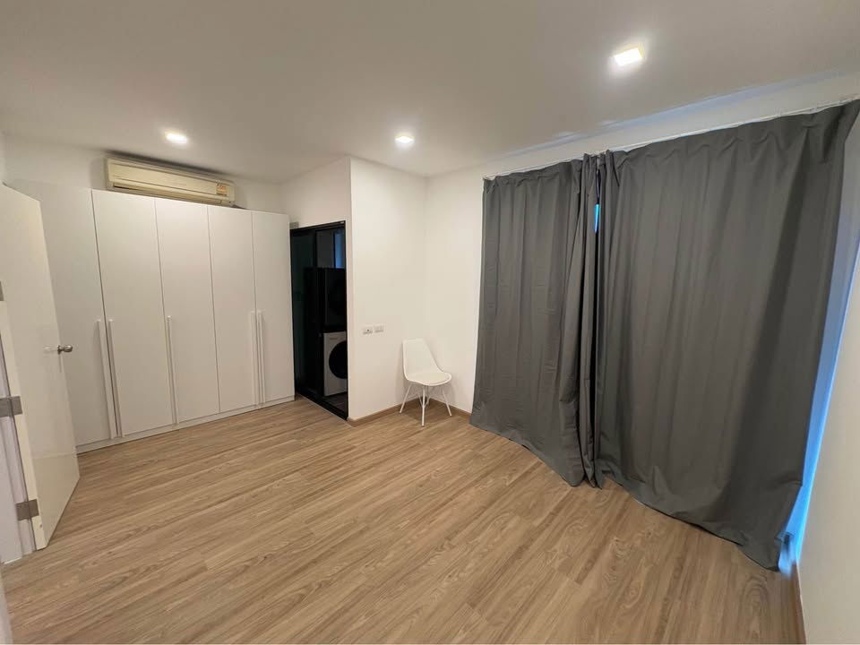 picture [For Rent] 3-Storey Townhome – Brand New, Fully Furnished 🐶Pet Friendly🐱 at Patio Srinakarin–Rama 9 | Golf Course View - 11/15