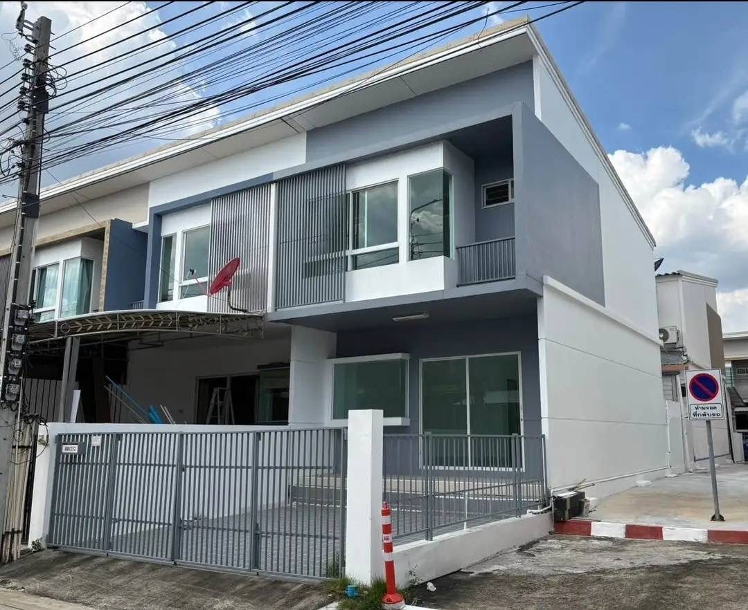 รูป Vายทาวน์เฮ้าส์ประชาอุทิศสุขสวัสดิ์] 🎁👪 หมู่บ้านอินดี้ 1 ต้นๆซอยประชาอุทิศ 90 บ้านทำเลดีทำเลเด่น ติดถนนใหญ่ใกล้🛒ห้างบิ๊กซี - รูปที่ 3/11