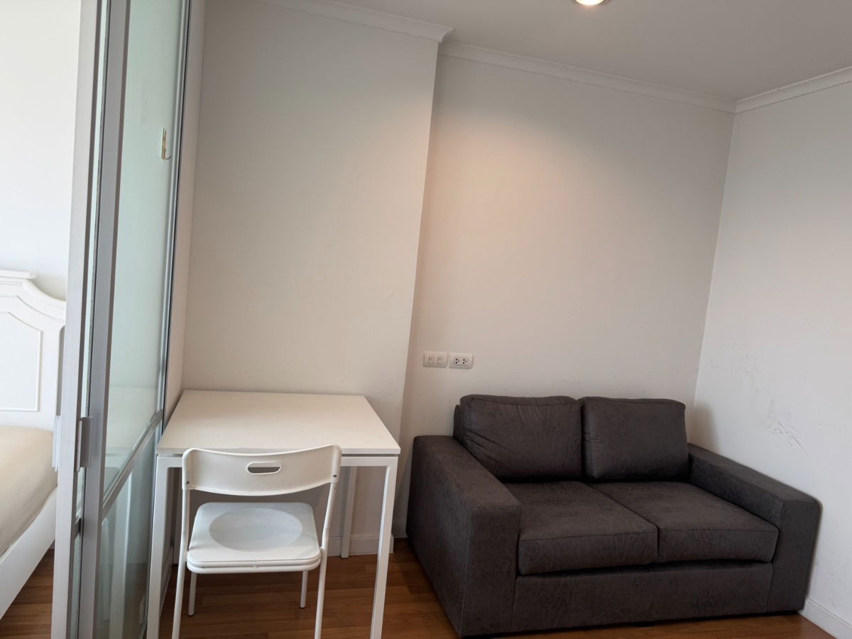 picture Condo for Sale: Lumpini Place Ratchayothin (0 meters from BTS Ratchayothin) - 3/9