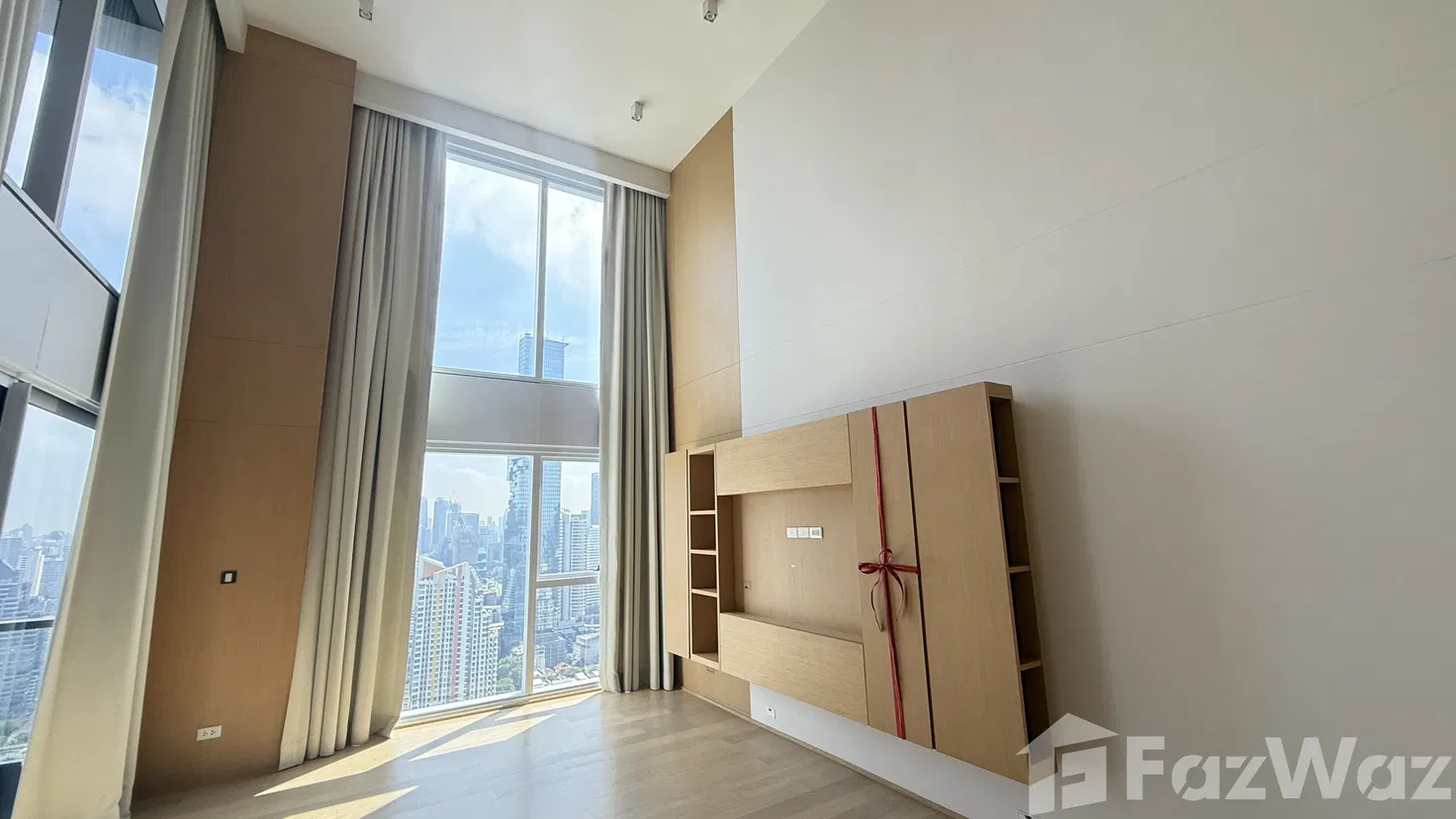 รูป ขาย คอนโด 2 ห้องนอน ในโครงการ เดอะ ลอฟท์ สีลม 5926058 - รูปที่ 1/29