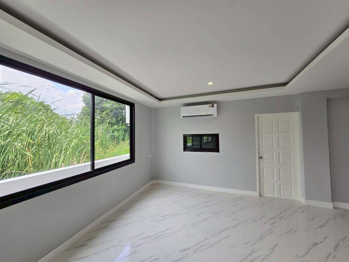 รูป 079AGNT ขายบ้านหลังมุม Renovate ใหม่ ใกล้ BTS บางจาก เพียง 3 กม. - รูปที่ 6/7