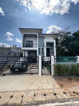 บ้านเดี่ยว2ชั้นครึ่งในหาดใหญ่ ซ.ควนสันติ3 ใกล้สนามบิน น้ำไม่ท่วม