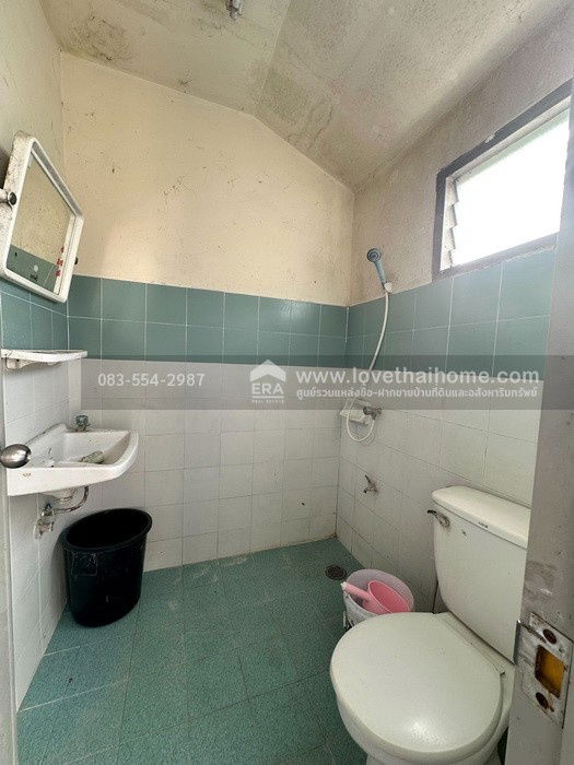 รูป ขายทาวน์เฮ้าส์ รังสิต-นครนายก บ้านเอื้ออาทรรังสิต(คลอง9) ซอย15 ปทุมธานี พื้นที่ 16.2 ตรว. ขายถูกที่สุดในโครงการ เพียง 650,000 บาทเท่านั้น - รูปที่ 4/10