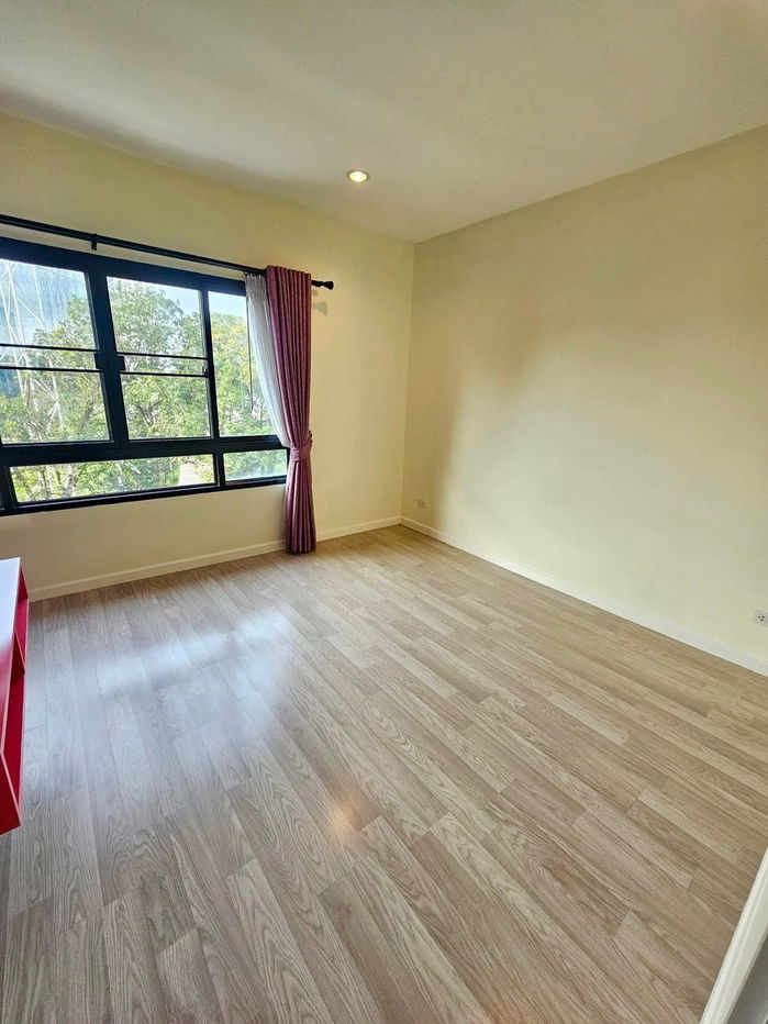 รูป ขายด่วน ราคาดีมาก ทาวน์โฮม 3 ชั้น รีโนเวทใหม่ PATIO ศรีนครินทร์–พระราม 9 ทำเลกรุงเทพกรีฑา - รูปที่ 14/25