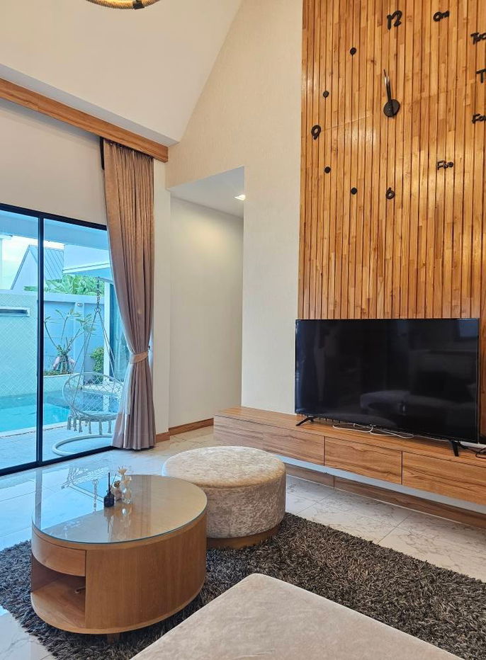 รูป พูลวิลล่านอร์ดิคในพัทยา พูลวิลล่าหรูใกล้สวนสาธารณะอ่างเก็บน้ำชากนอก ให้คุณสัมผัสบรรยากาศเงียบสงบ พร้อม 3 ห้องนอน 3 ห้องน้ำ และเฟอร์นิเจอร์ครบครัน - รูปที่ 10/25