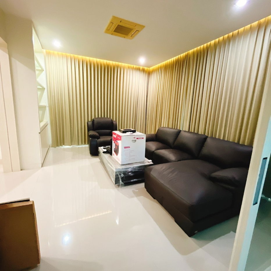 รูป ขายด่วน บ้านเดี่ยวพร้อมเข้าอยู่บนที่ดินแปลงใหญ่ ขาดทุน 17.5 ล้าน เหลือ 13.9 ล้าน - รูปที่ 45/47