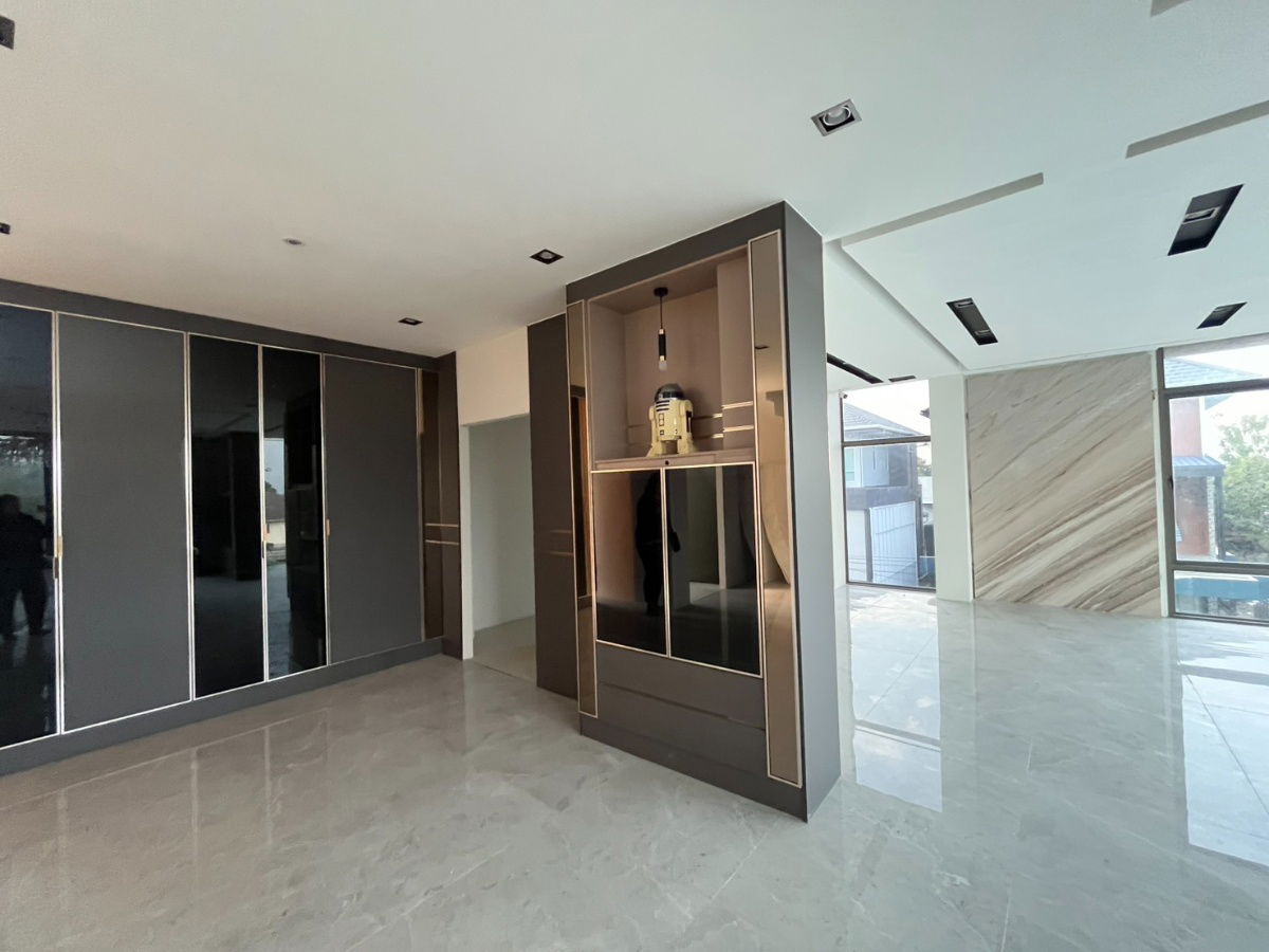 รูป ทาวน์โฮม 3 ชั้นครึ่ง โครงการ หมู่บ้านเมืองทองธานี โครงการ 6 โซนD ตำบลบ้านใหม่ อำเภอปากเกร็ด นนทบุรี 11120 (ราคา 24,000,000 บาท) - รูปที่ 25/58