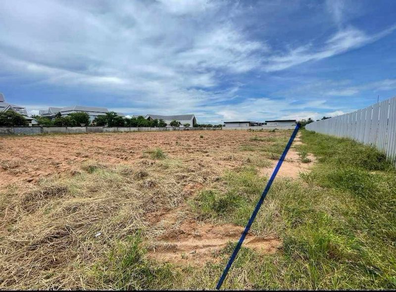 picture Land for Sale in Thung Klom Pattaya - 2/3
