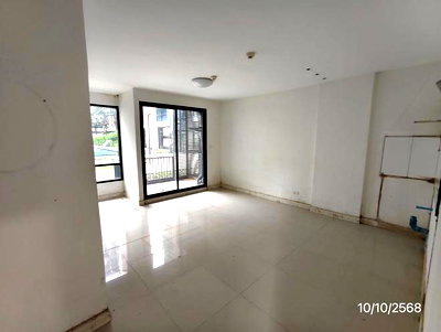 Condos for sale Town in town : CONDO 155.56 Sq.m. Wang Thonglang Bangkok for 2M