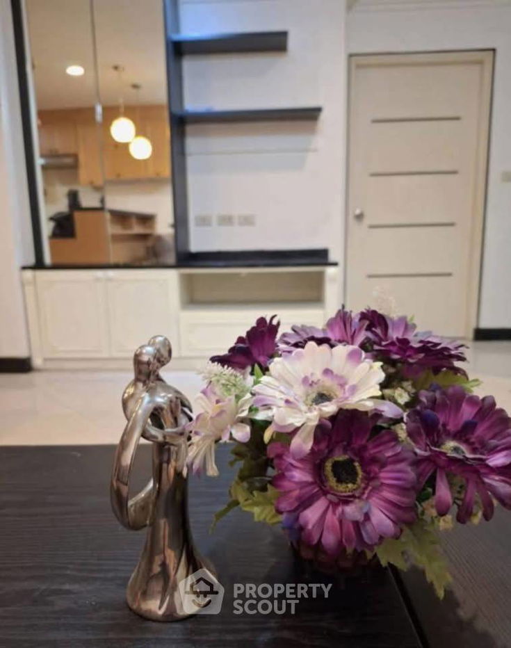 รูป คอนโด 1-ห้องนอน ที่ อโศก เพลส ใกล้ MRT สุขุมวิท (ID 2474556) - รูปที่ 3/12