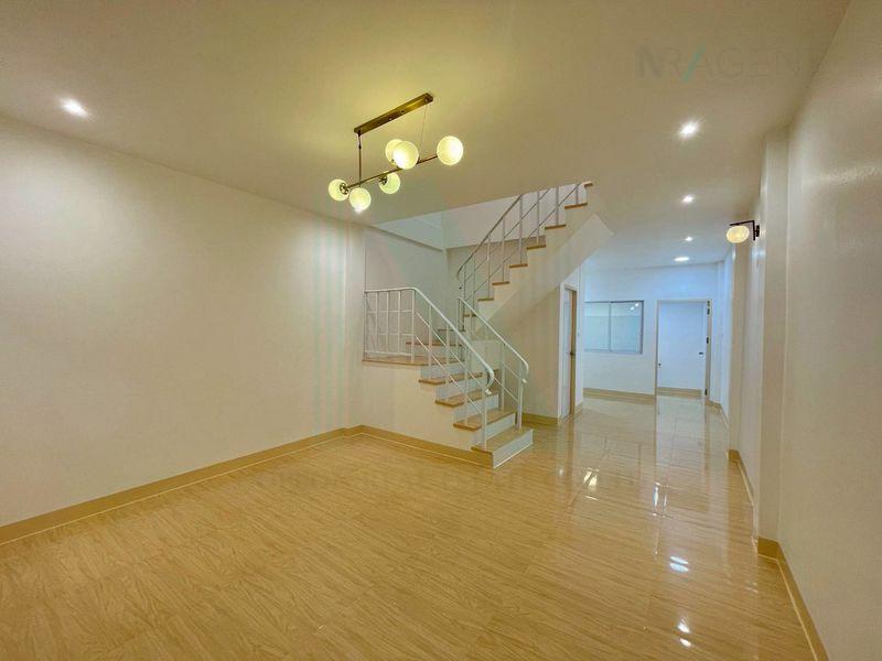 รูป 📌 ขายทาวน์เฮาส์ โครงการ รัตนาวดี 2 ชั้น 2 ห้องนอน 2 ห้องน้ำ - รูปที่ 3/8