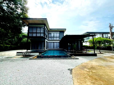 บ้านเดี่ยว คิงเพาเวอร์ พัทยา คอมเพล็กซ์  : ขายวิลล่า 2 ชั้น สไตล์ โมเดิร์น 12 ล้าน พัทยา 