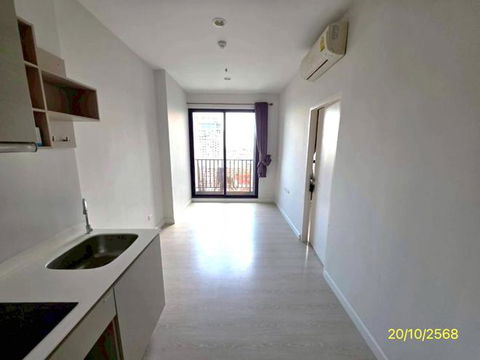CONDO 1 ห้องนอน, 30.67 Square meter for sale at CONDO for sale Bang Kapi Huai Khwang Bangkok