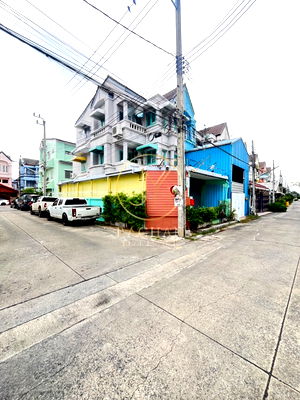 ทาวน์โฮม เซ็นทรัล พลาซ่า เวสต์เกต : ขายด่วน ทาวน์เฮ้าส์ 3 ชั้น หลังมุม หมู่บ้านเจ้าพระยา 8 เฟส 2/1 เนื้อที่ 29.1 ตร.ว