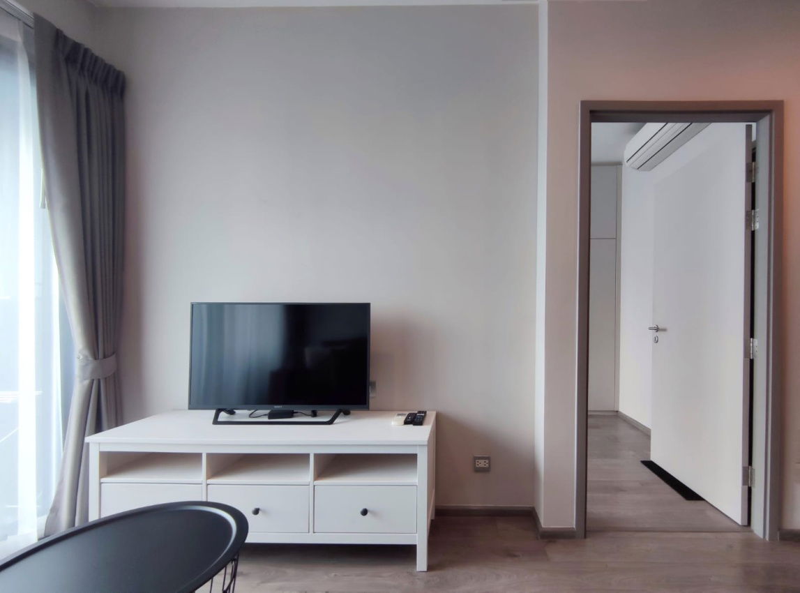 picture ROOM FOR RENT WHIZDOM AVENUE RATCHADA-LADPRAO CONDO, right by Ladprao MRT, Ladprao Rd, 25th Fl. Studio room 35 sqm. 18,000 B/ Month - 11/19