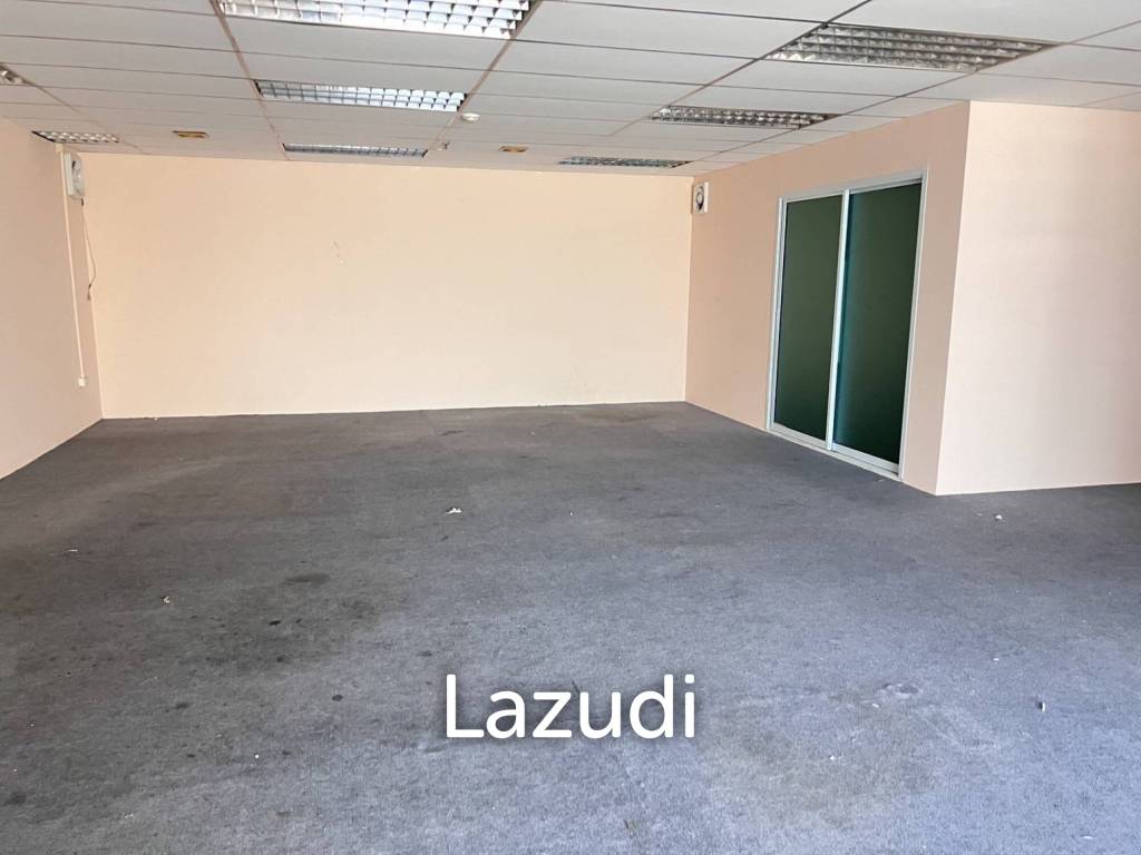 picture 117 sqm retail space in Khlong Toei Nuea Watthana Bangkok - 1/5