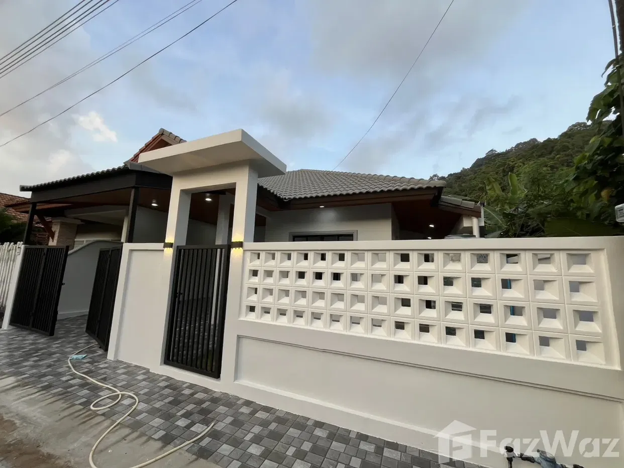 picture Renovated Corner Single-Storey Semi-Detached House | Kathu 5913549 - 16/17
