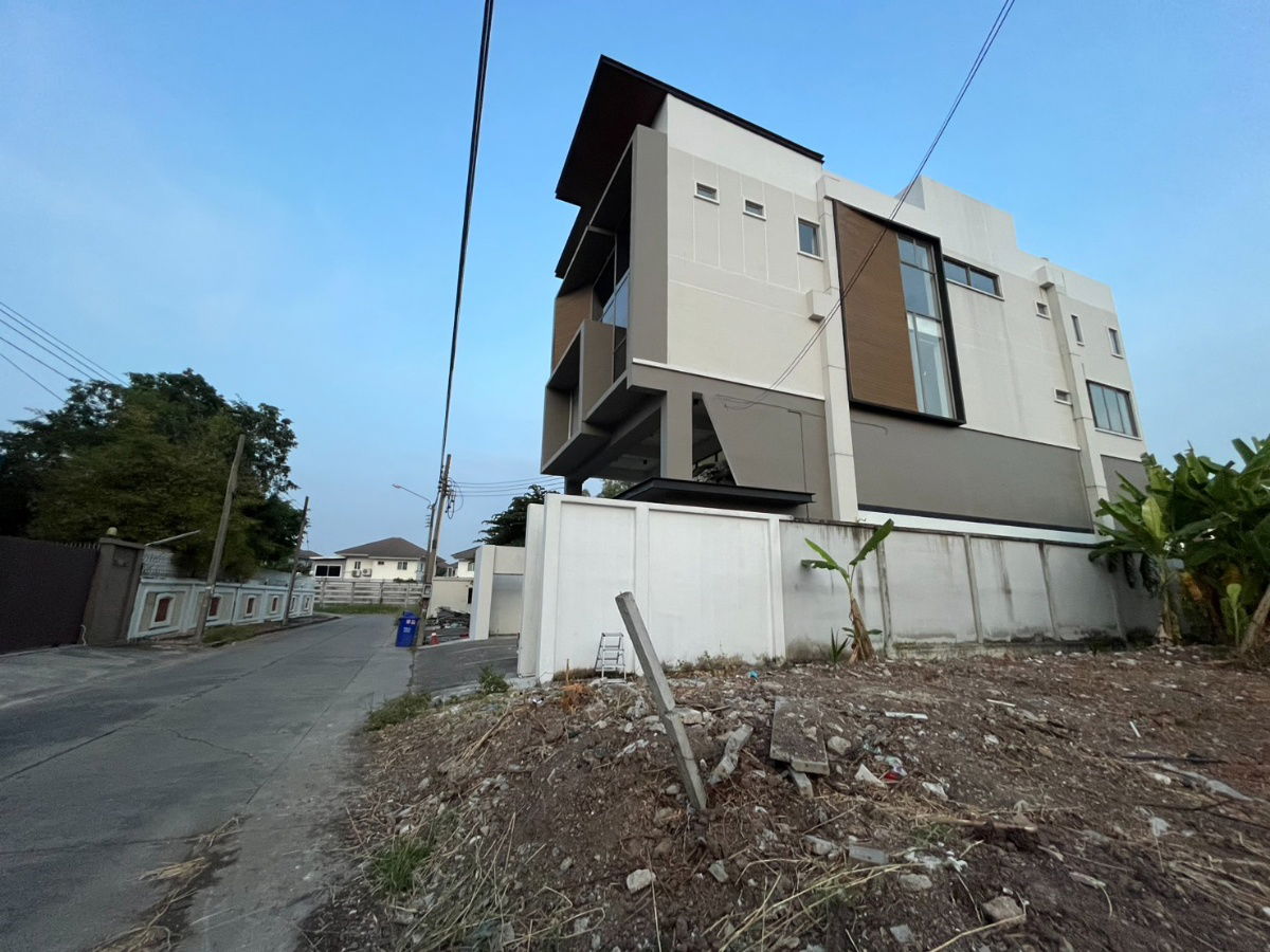 รูป ทาวน์โฮม 3 ชั้นครึ่ง โครงการ หมู่บ้านเมืองทองธานี โครงการ 6 โซนD ตำบลบ้านใหม่ อำเภอปากเกร็ด นนทบุรี 11120 (ราคา 24,000,000 บาท) - รูปที่ 58/58