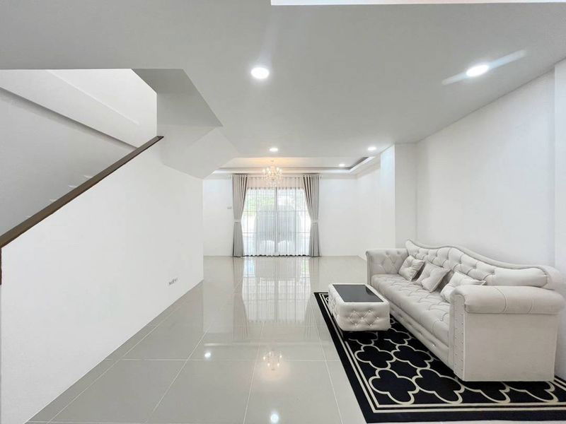 รูป ขายทาวน์โฮม รีโนเวทใหม่ ม.แฟมิลี่ปาร์ค2 อ่าวอุดม ศรีราชา - รูปที่ 7/18